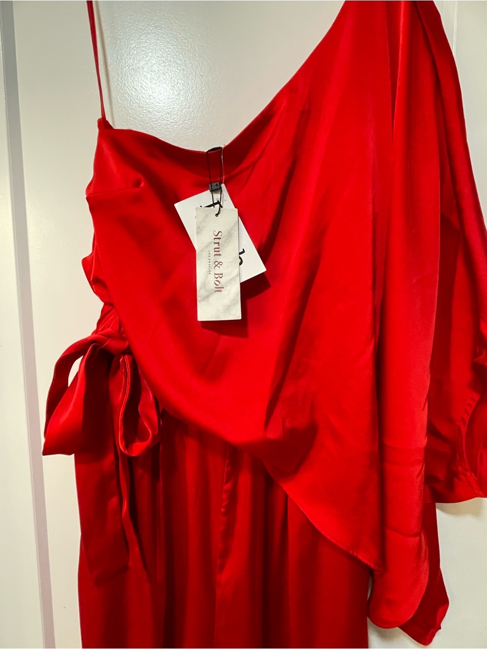 Strut & Bolt Red Jumpsuit Size Medium, NWT Beautiful!
